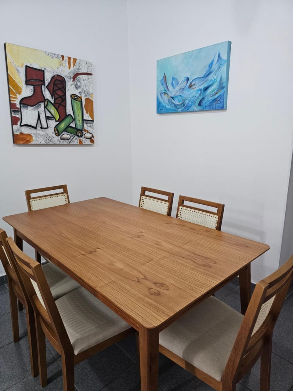 Living room, Seating area, Dining area, Dinner