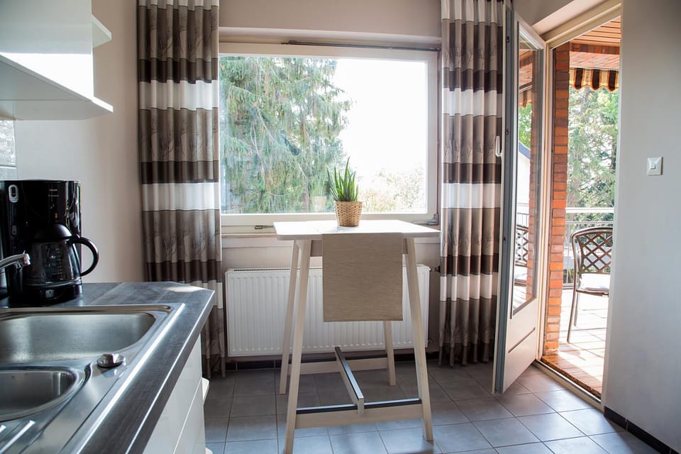 Photo of the whole room, Communal kitchen