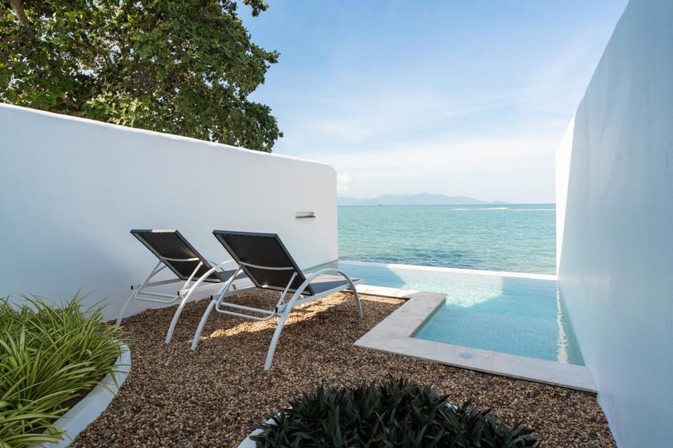 View (from property/room), Balcony/Terrace, Pool view, Swimming pool