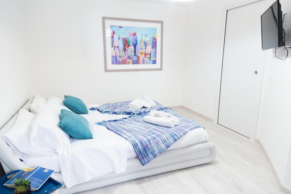 TV and multimedia, Bedroom