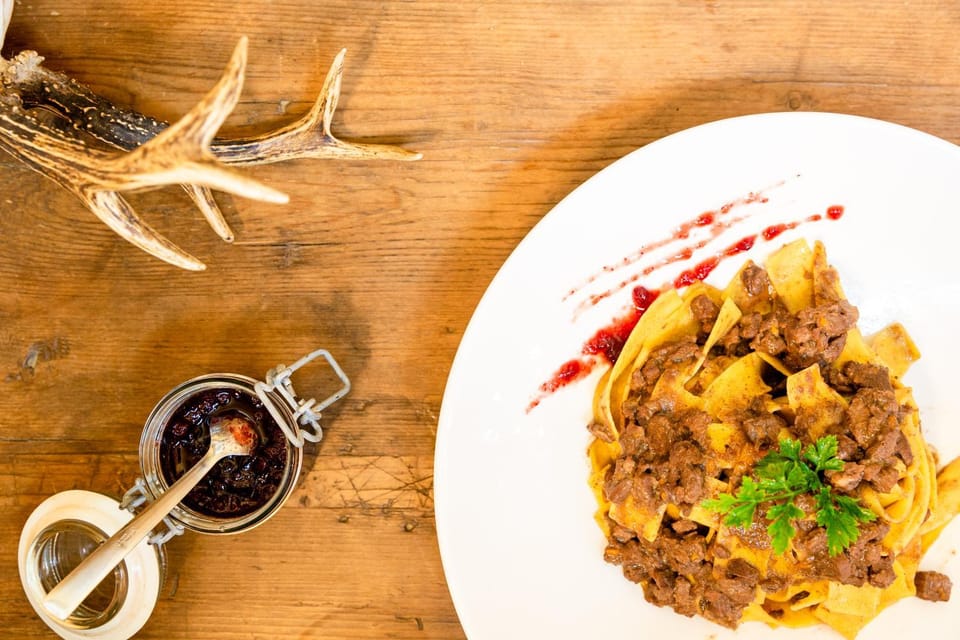Restaurant/places to eat, Food and drinks