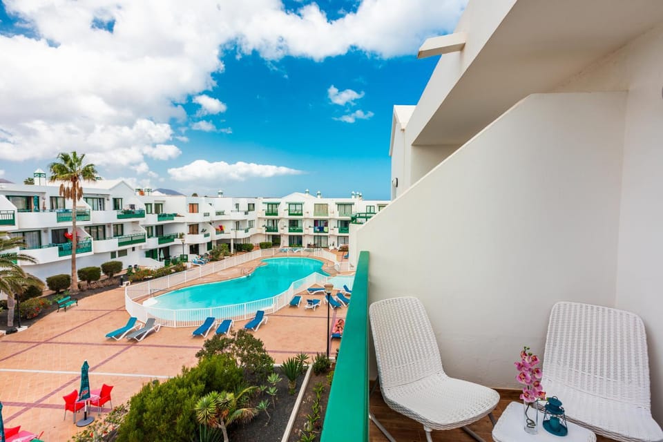 Balcony/Terrace, Pool view