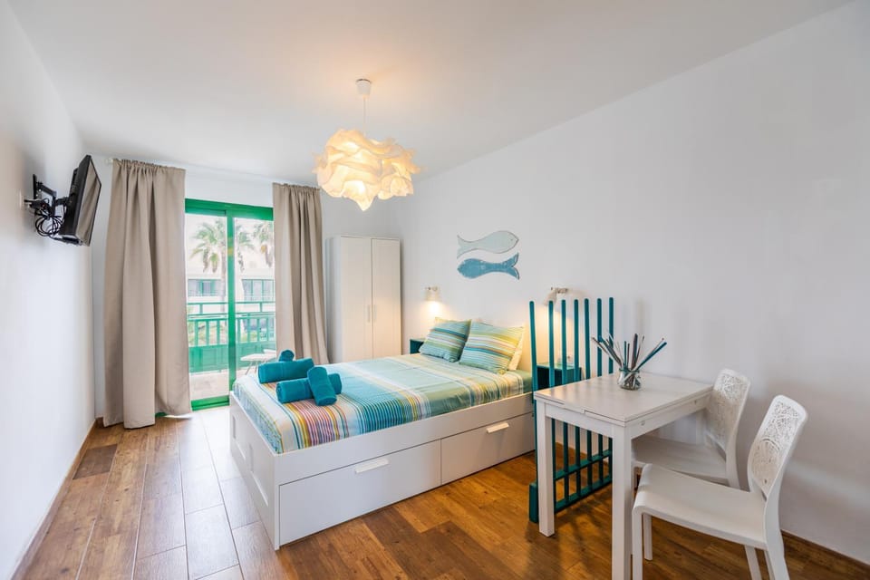 Dining area, Bedroom