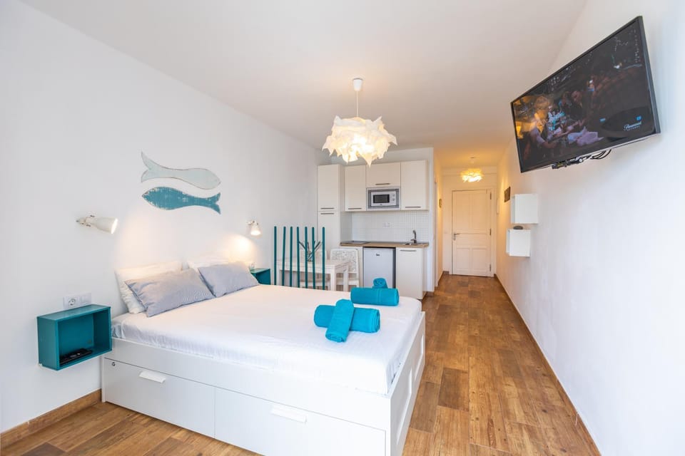 Bed, View (from property/room), Living room, Photo of the whole room, Dining area, Bedroom