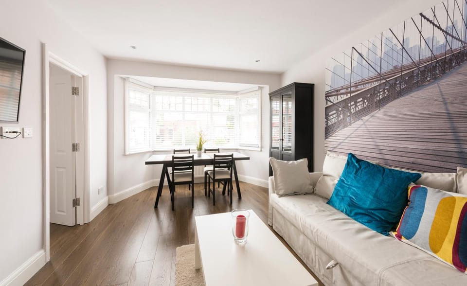 High End Apartments Apartment in Edgware