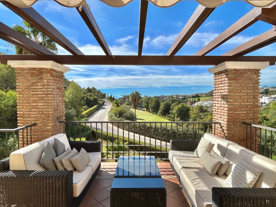 View (from property/room), Balcony/Terrace, Seating area