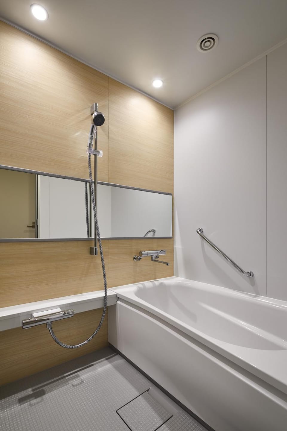 Bathroom, Bath