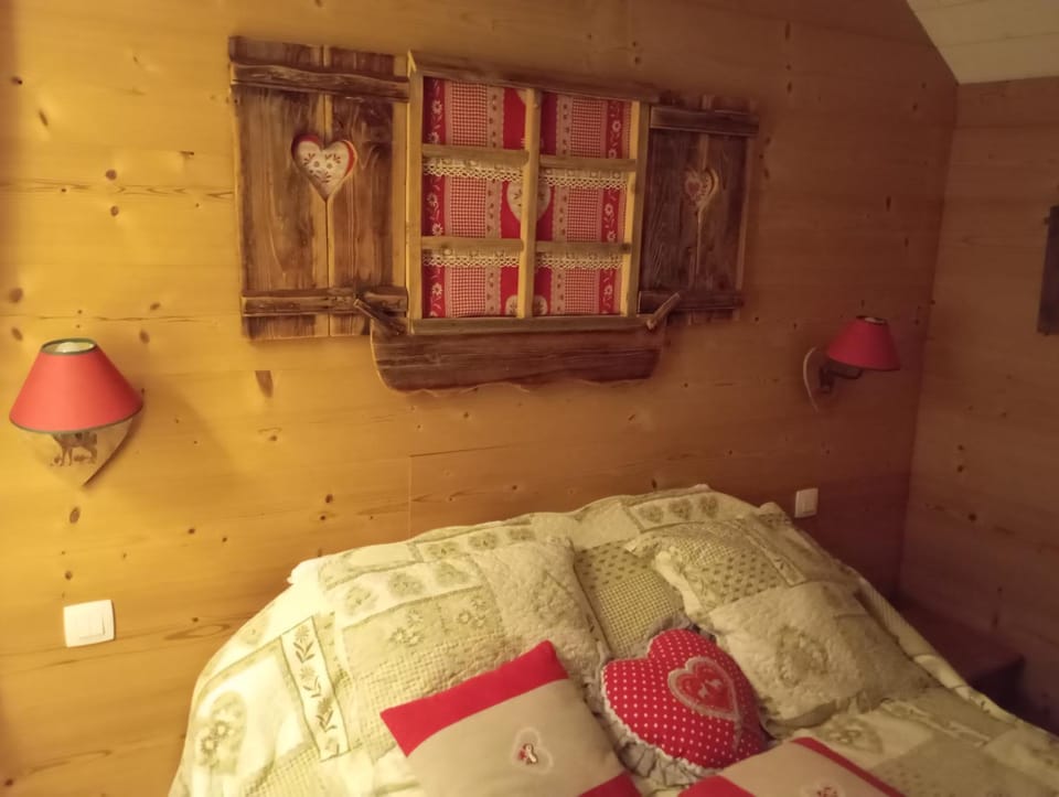 LE PIOU Bed and Breakfast in Annecy