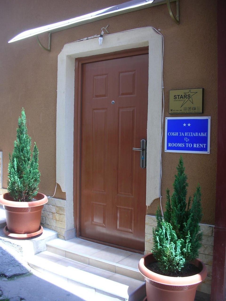Facade/entrance