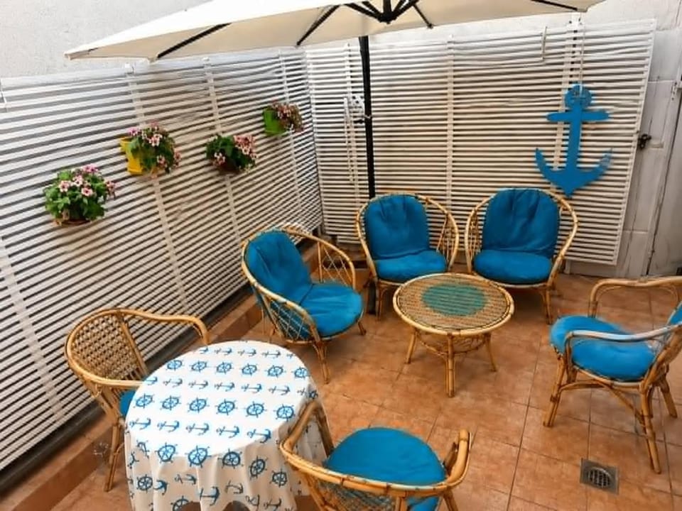 Seating area