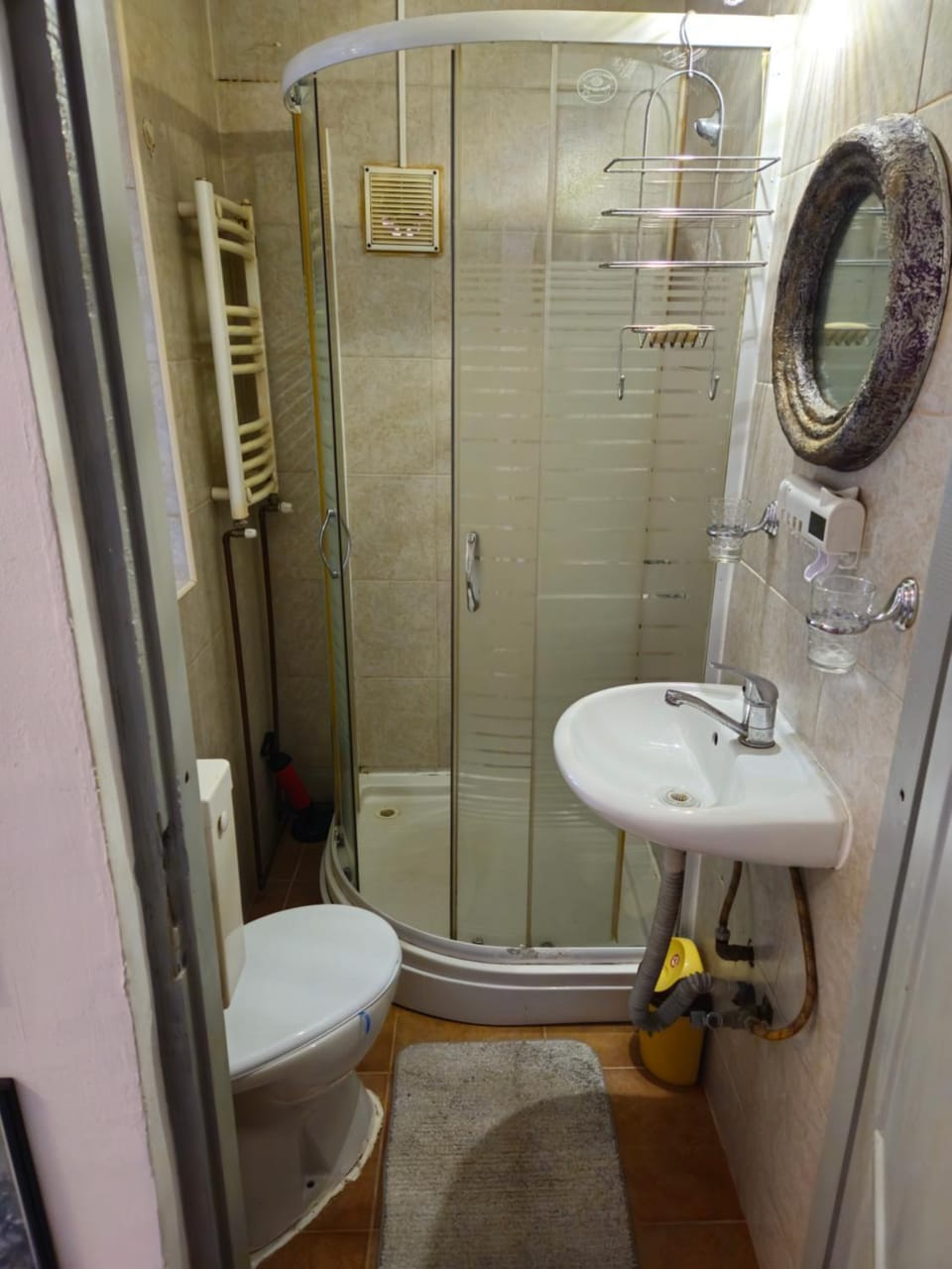 Happy Cluj Bed and Breakfast in Cluj-Napoca