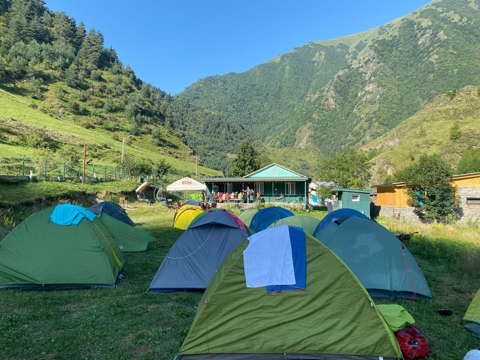 Shatili ( Green House ) Bed and Breakfast in Georgia