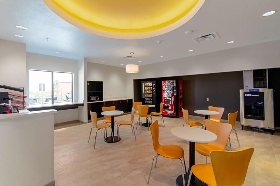 Seating area, On site