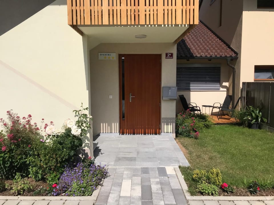 Klinar - Cosy apartment with a terrace Apartment in Bled