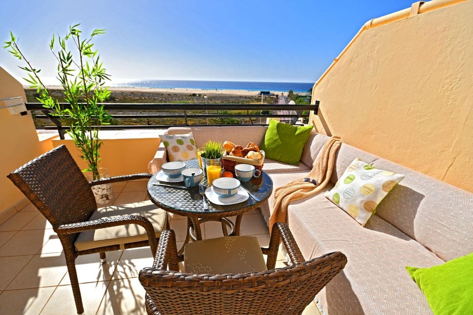 Natural landscape, Balcony/Terrace, Beach, Sea view