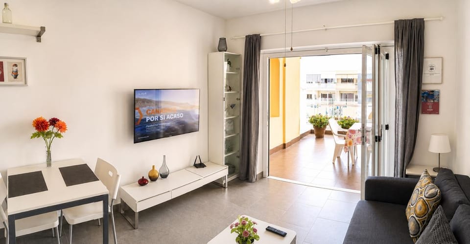 Lovely apartment, great location! Apartment in Costa Adeje