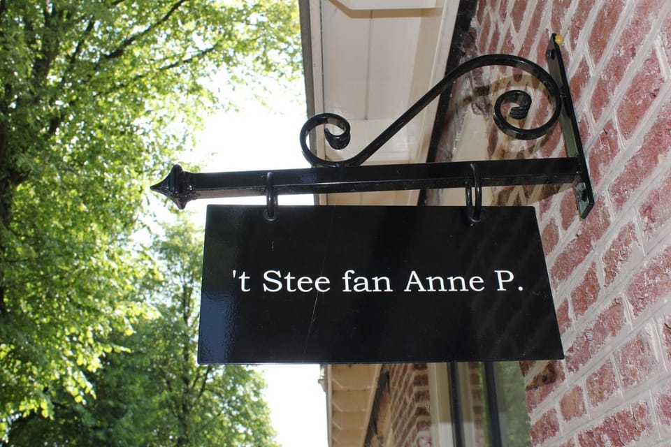 't Stee fan Anne P. House in Friesland, Netherlands