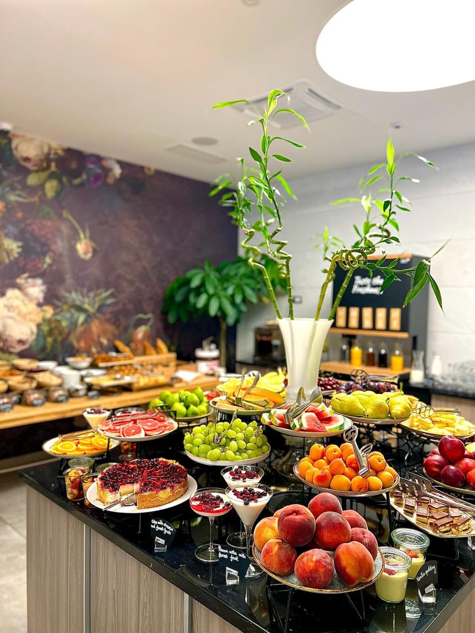 Food and drinks, Food, Breakfast, Buffet breakfast