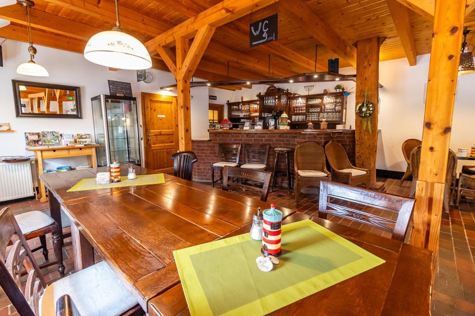 Restaurant/places to eat, Breakfast, Breakfast, Continental breakfast, Continental breakfast