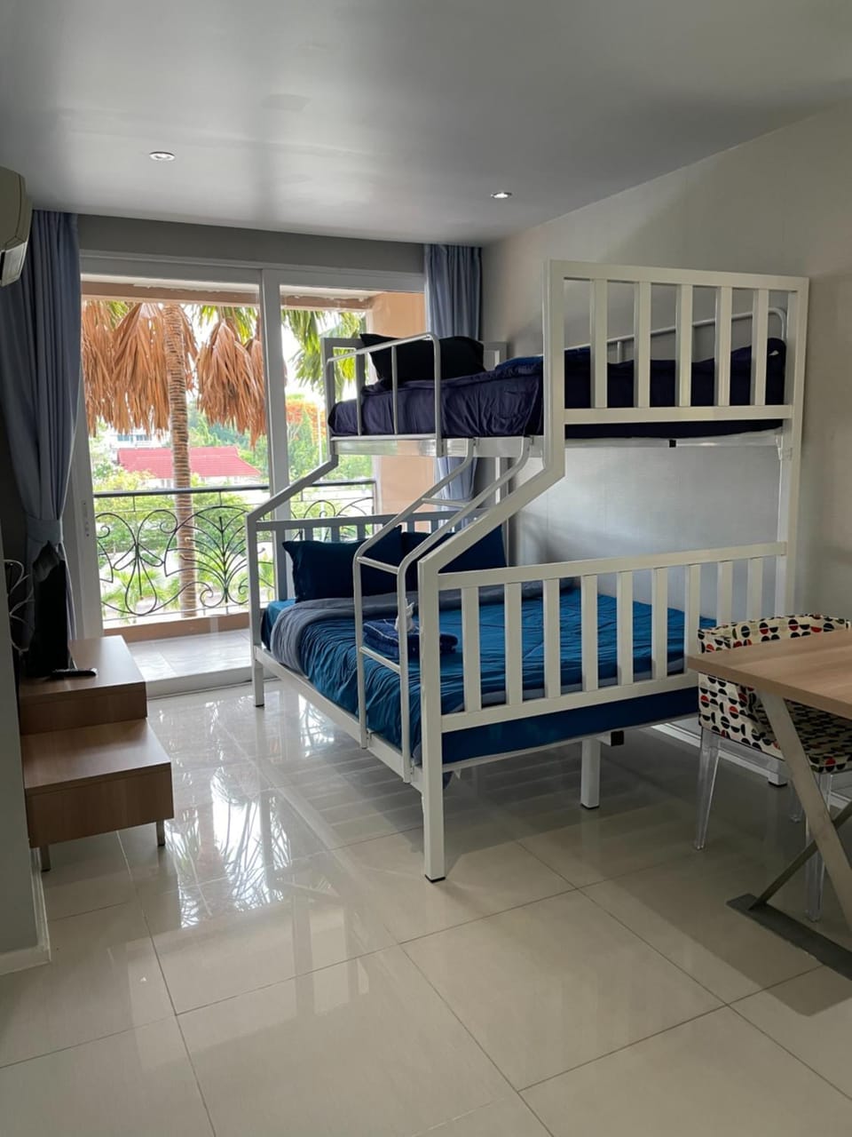 bunk bed