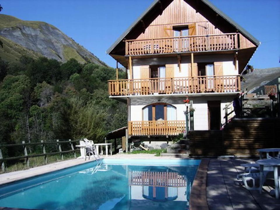 Mountain view, Swimming pool