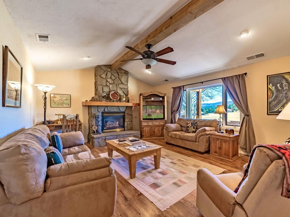 TV and multimedia, Living room, Mountain view, fireplace, furniture