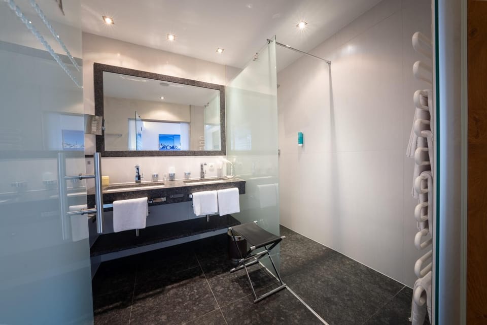 Hotel Trisanna Bed and Breakfast in Ischgl