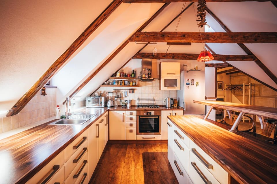 Kitchen or kitchenette