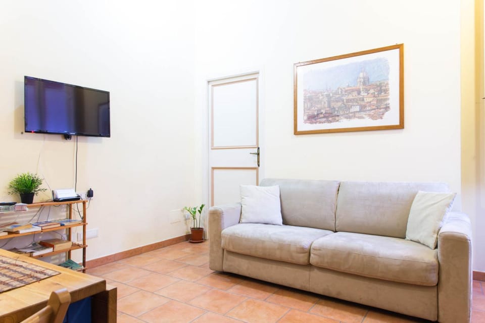 Sunny Home Apartment in Rome