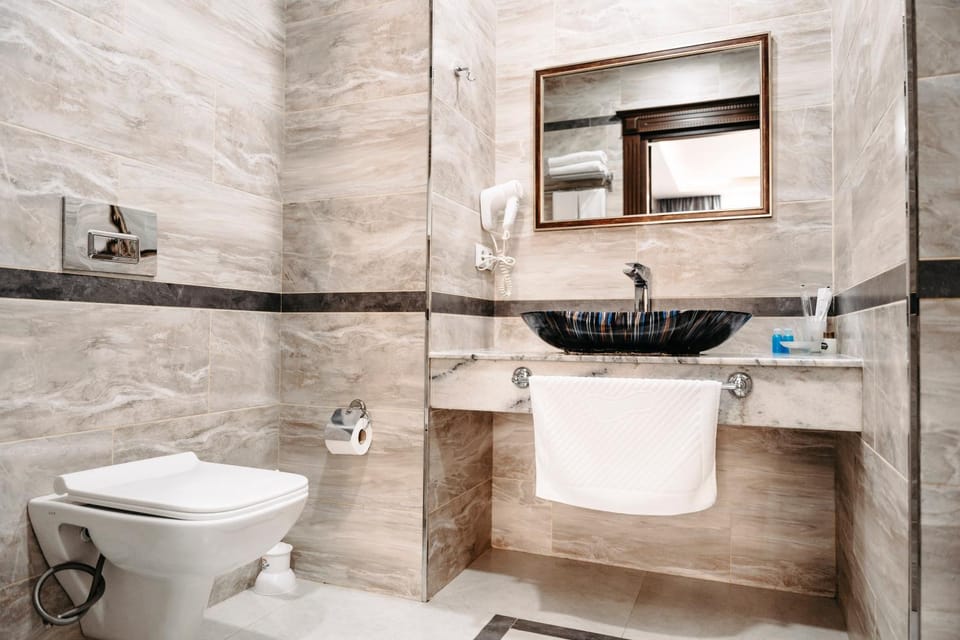 Toilet, Bathroom
