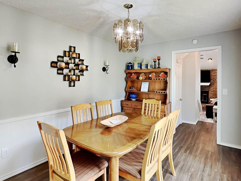 Dining area, furniture