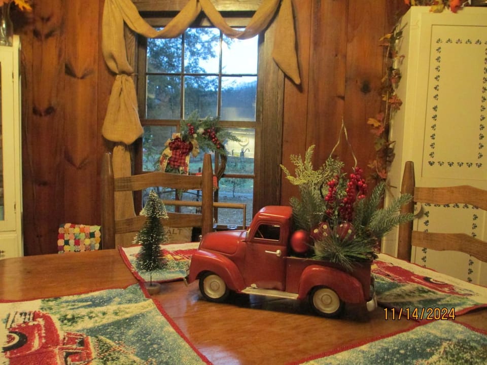 Decorative detail, Dining area