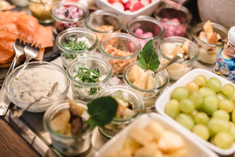 Food and drinks, Buffet breakfast