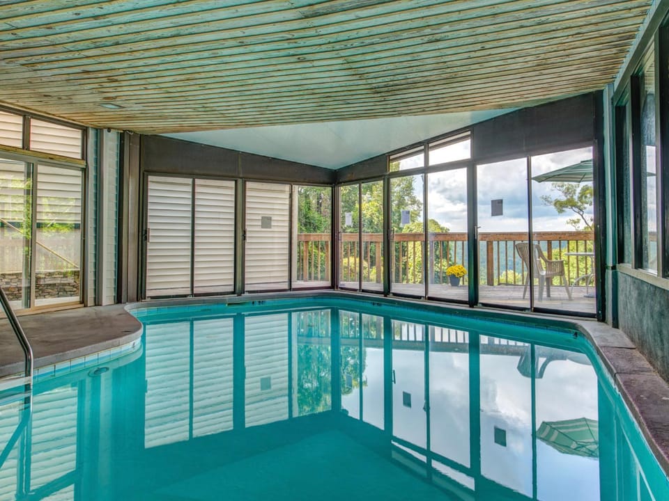 Hot Tub, Balcony/Terrace, Swimming pool