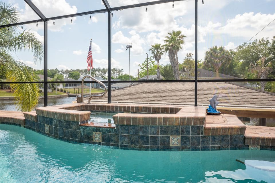 Hot Tub, Pool view, Swimming pool