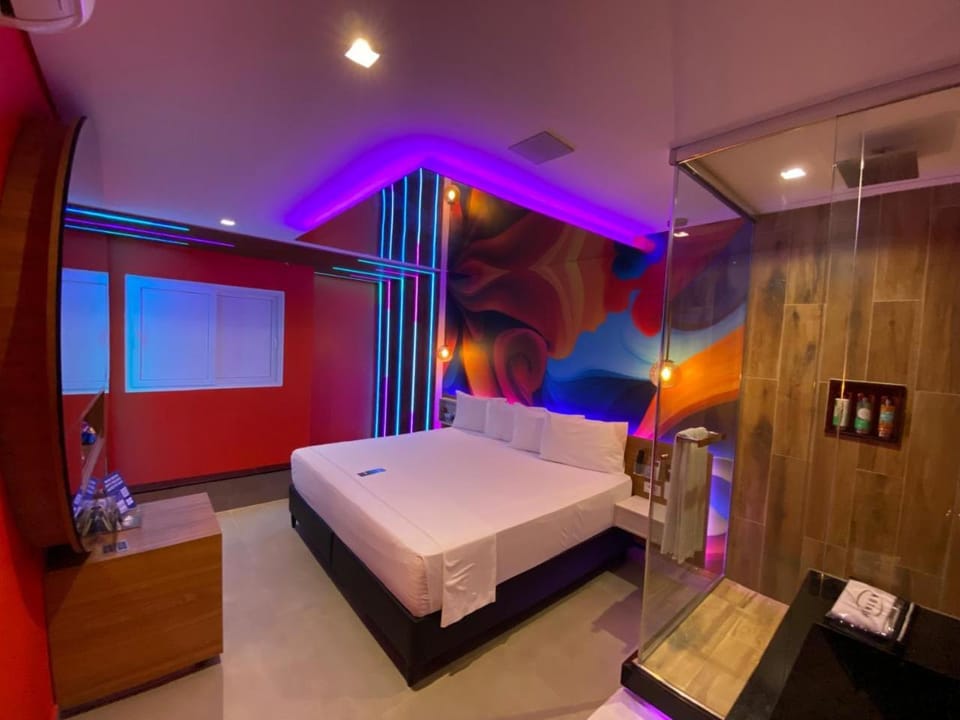 Shower, Bed, Photo of the whole room