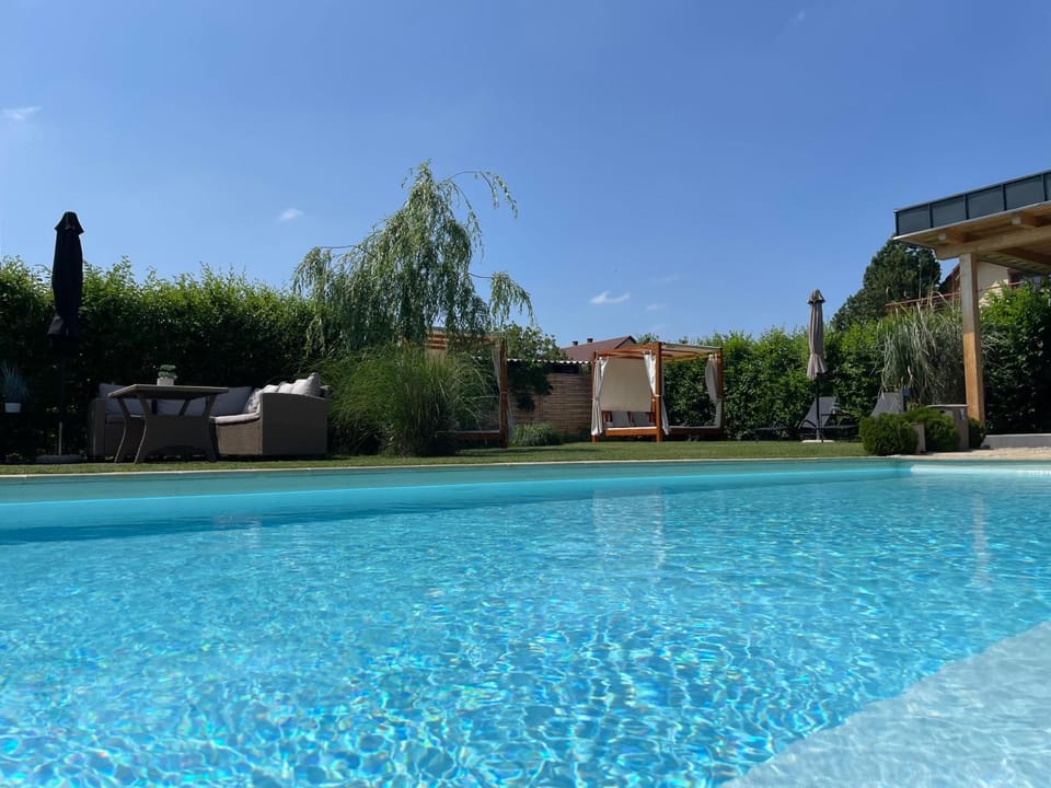 Villa Aruba & Private SPA Suites Bed and Breakfast in Hungary