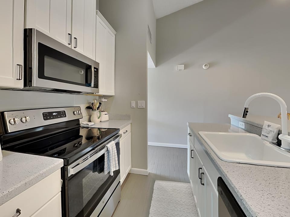 Summer Place 671 Apartment in Sawgrass