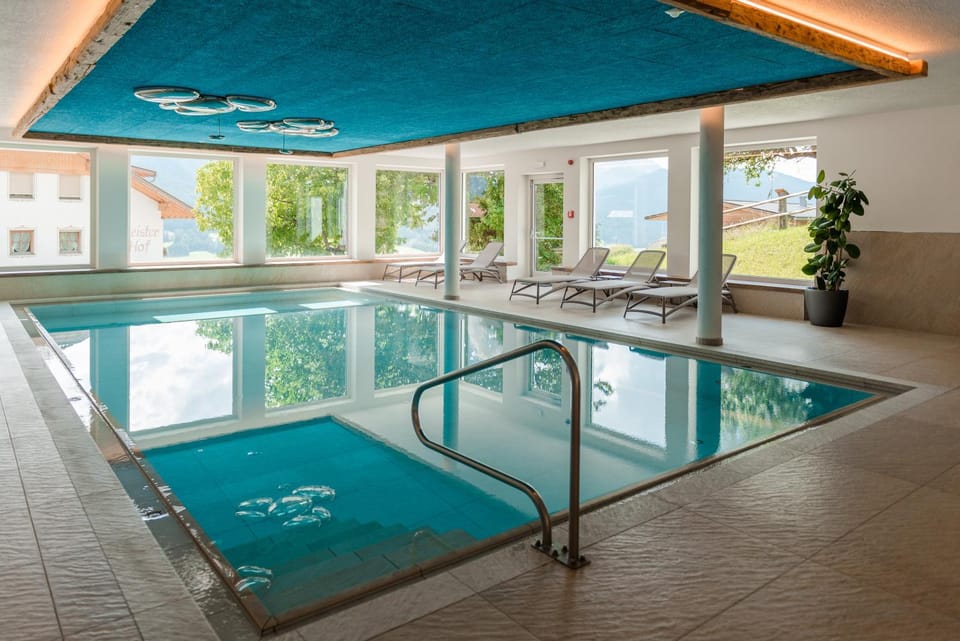 Spa and wellness centre/facilities, Swimming pool