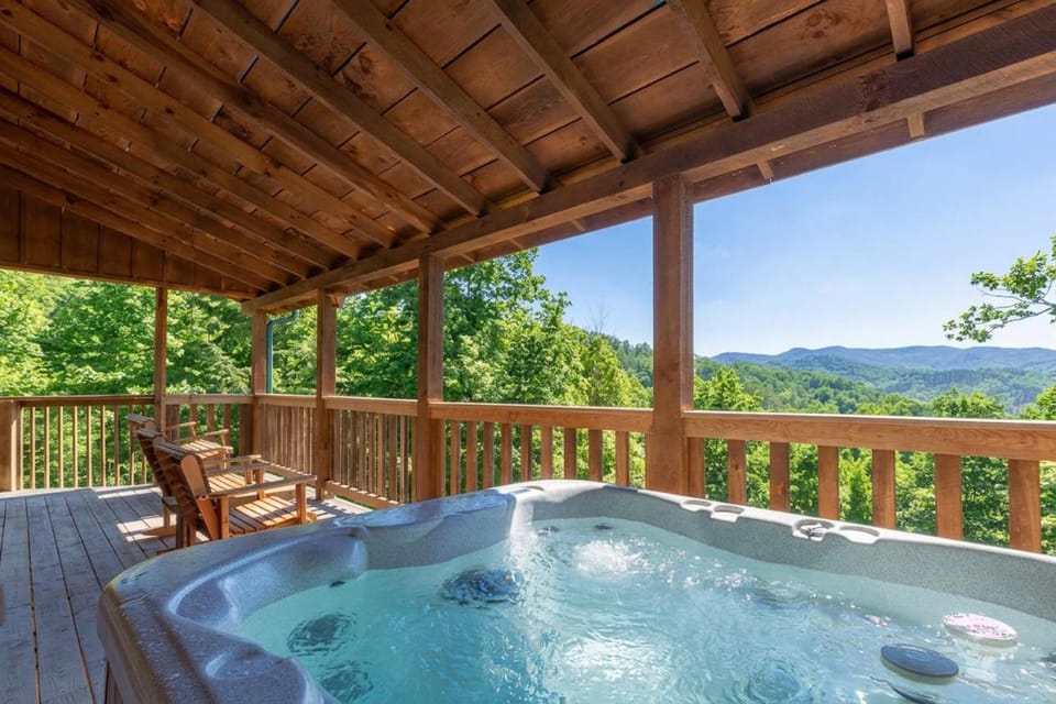 Hot Tub, Balcony/Terrace, Seating area, Mountain view