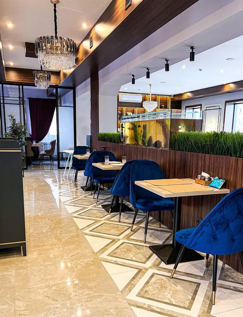 Restaurant/places to eat