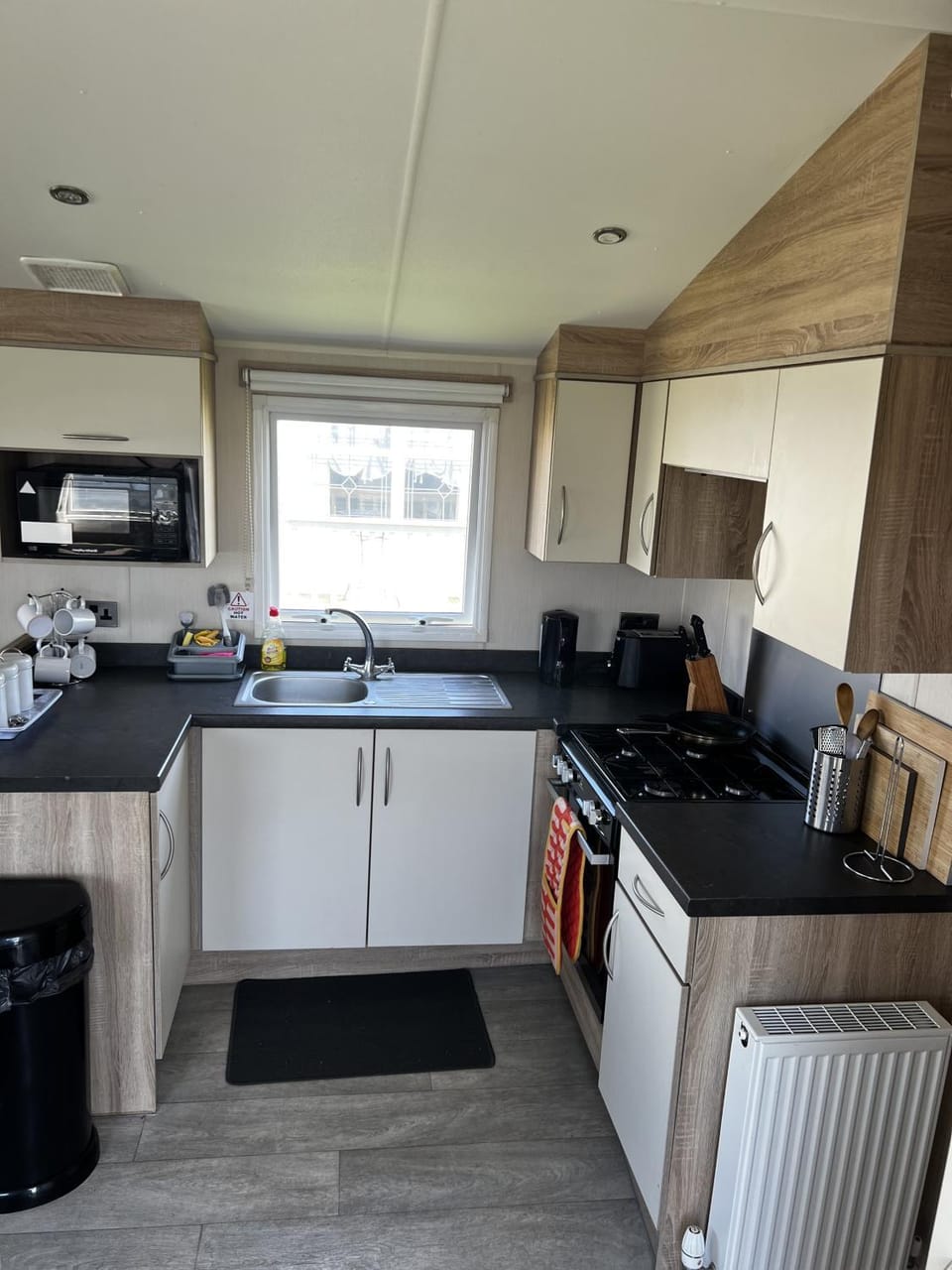 Property building, Kitchen or kitchenette, stove