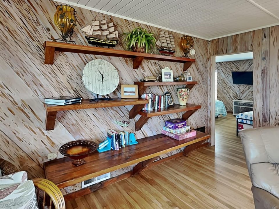 Library, Living room, furniture, air conditioner