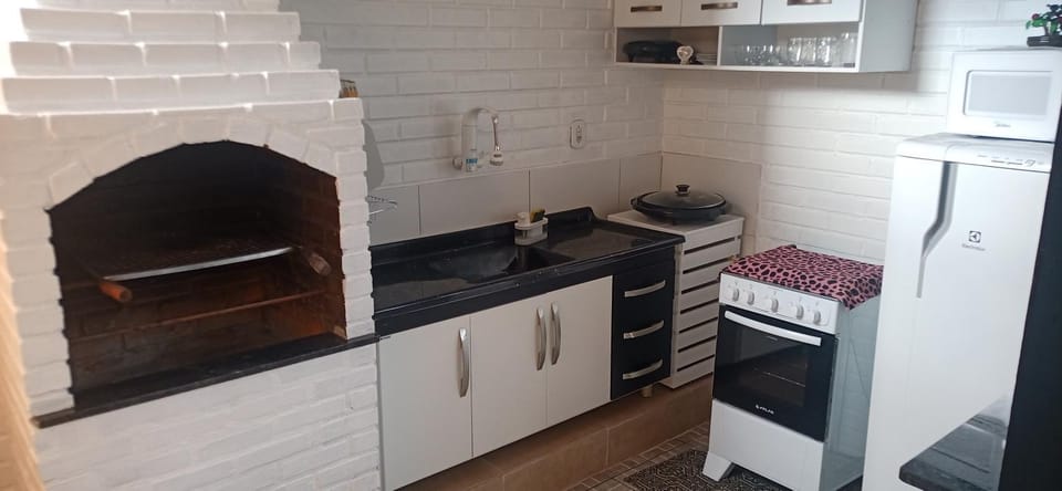 BBQ facilities, kitchen