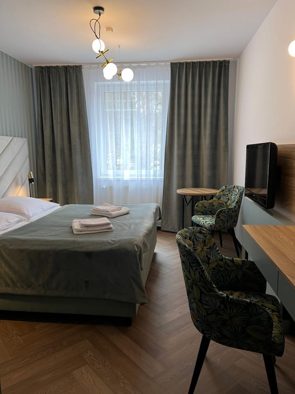 Photo of the whole room