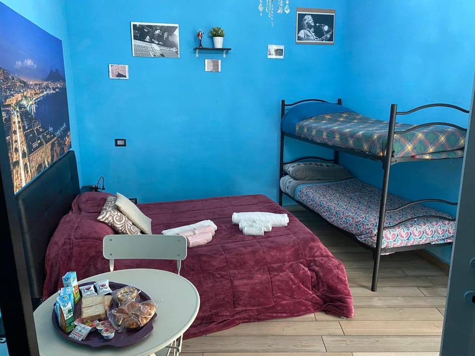 Na tazzulel e cafe Bed and Breakfast in Naples