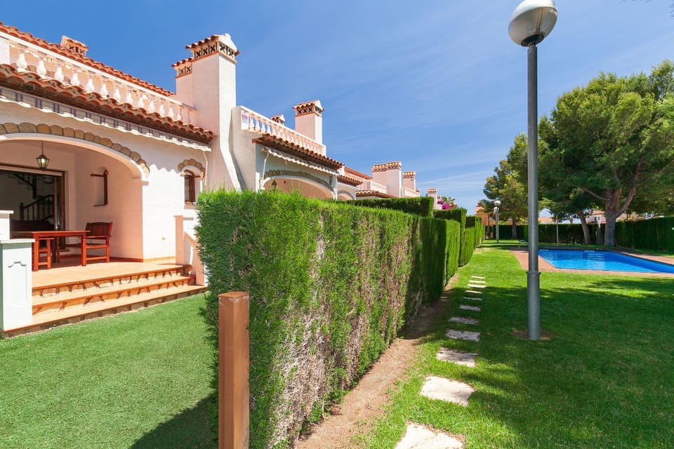 Garden, Swimming pool