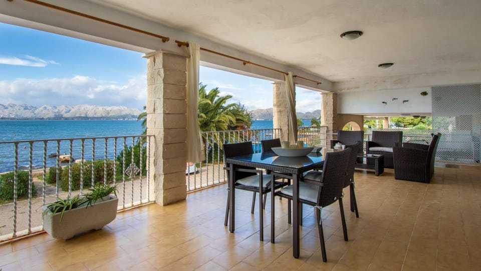 Apartment Voramar Baix in Alcudia Apartment in Raiguer