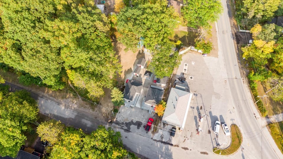 Day, Neighbourhood, Bird's eye view, Parking