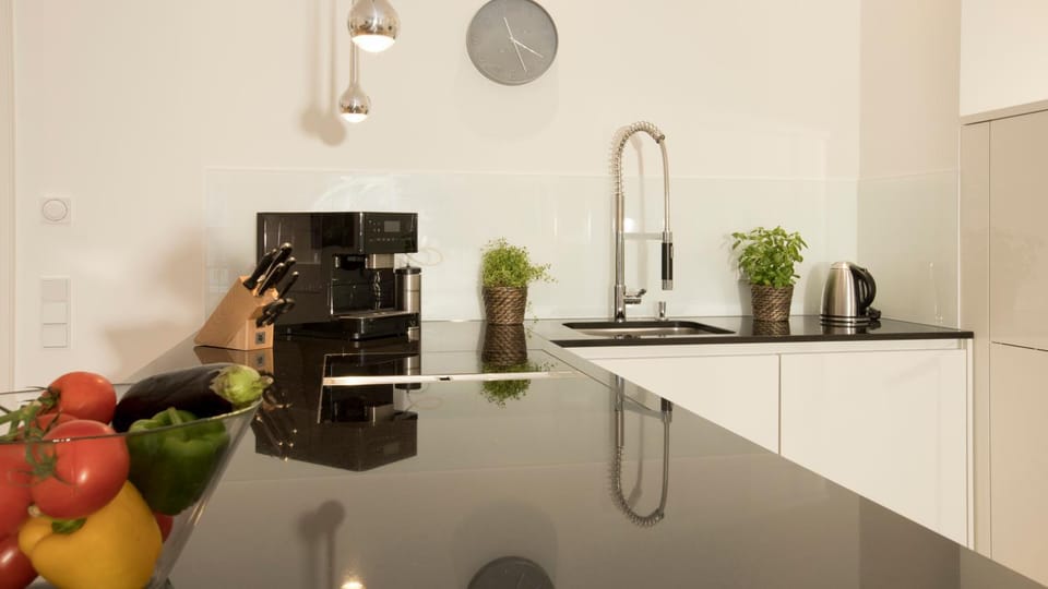 Coffee/tea facilities, Kitchen or kitchenette